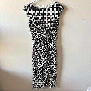 LAUREN RALPH LAUREN Form Fitting Midi Dress Size 2